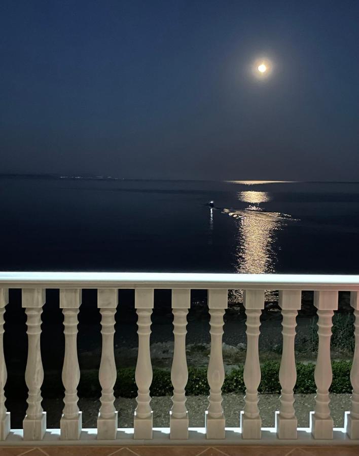 Marine Apartments Venetiko Paralia Agias Foteinis Eksteriør billede
